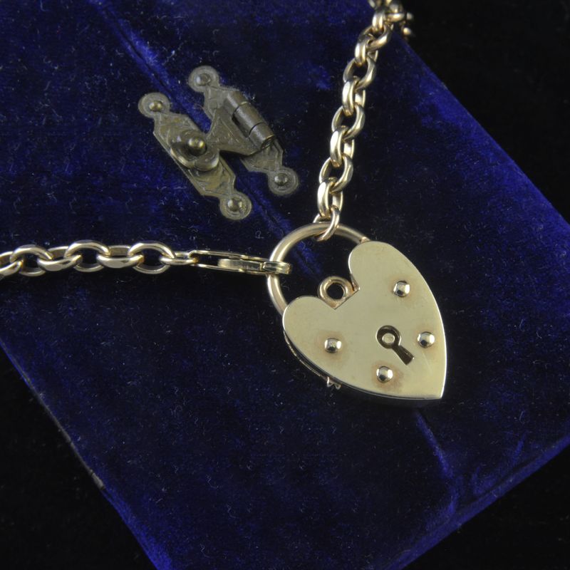 9ct Gold Heart Padlock