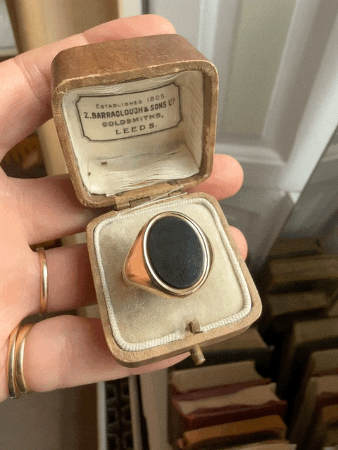 9ct Gold Onyx Signet Ring
