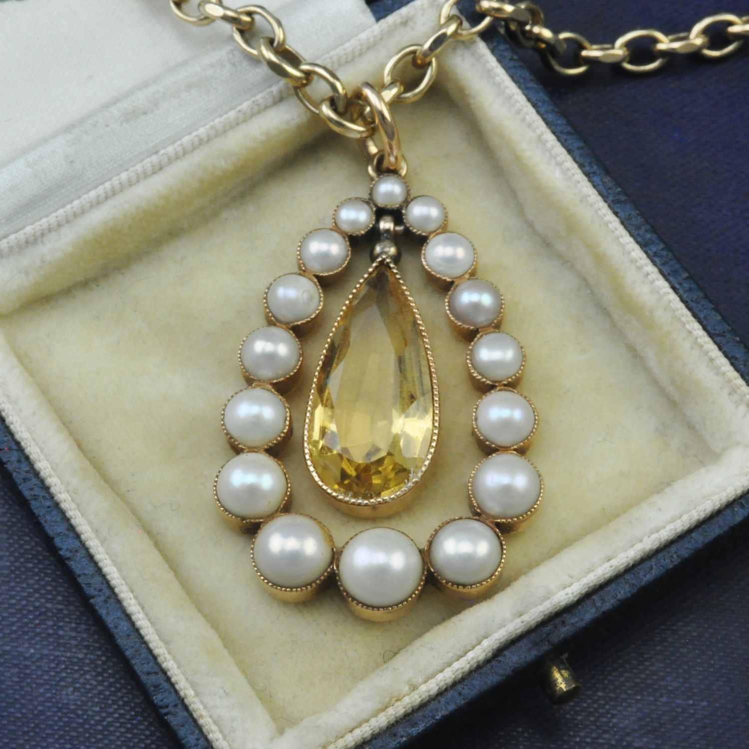 14ct Citrine and Pearl Drop Pendant 14ct Citrine and Pearl Drop Pendant
