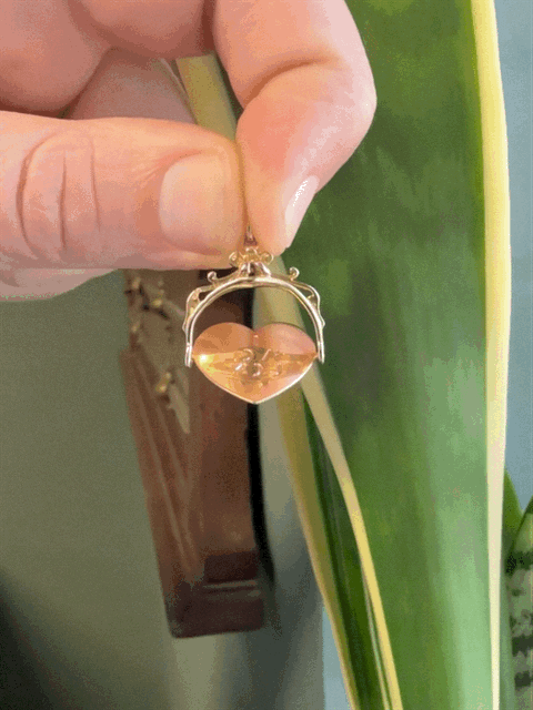 9ct Gold Large ‘I Love You’ Heart Spinner