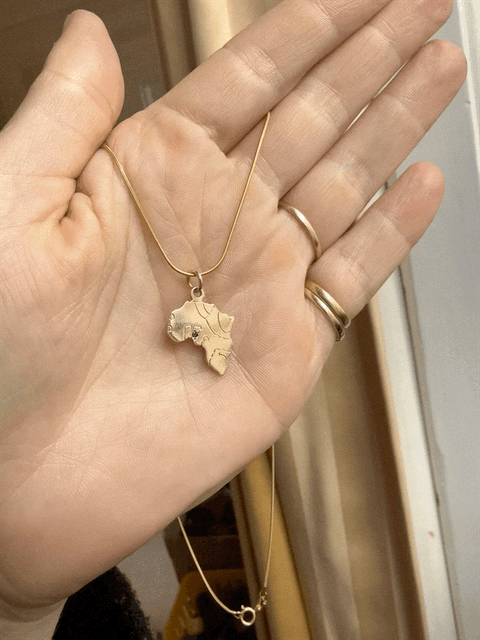 9ct Gold Africa ‘Nigeria’ Pendant