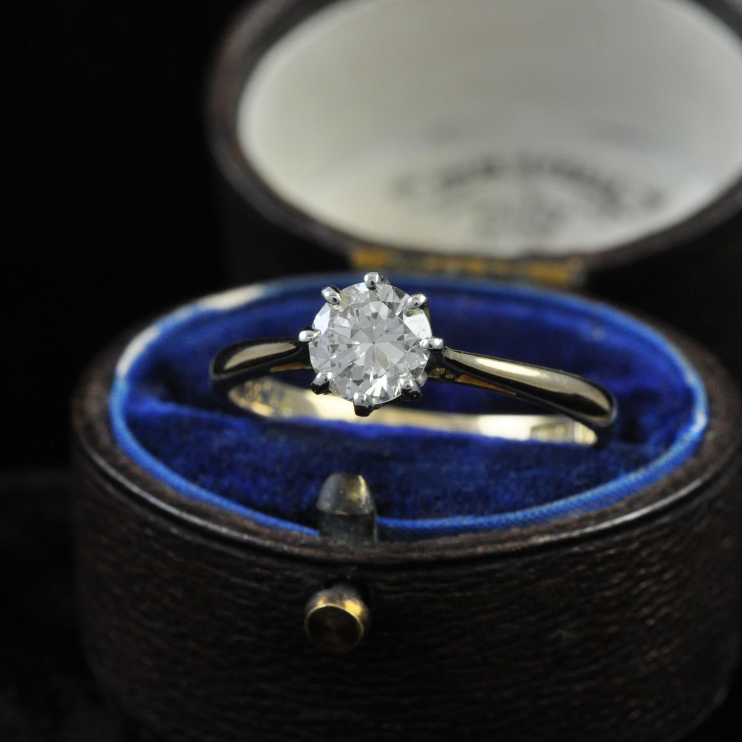 18ct Gold and Platinum Engagement Ring 18ct Gold and Platinum Engagement Ring