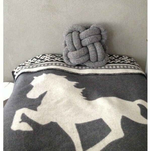 Islensk Wool Blanket/Throw - Grey