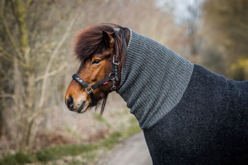 Kidka Wool Turtleneck Cooler