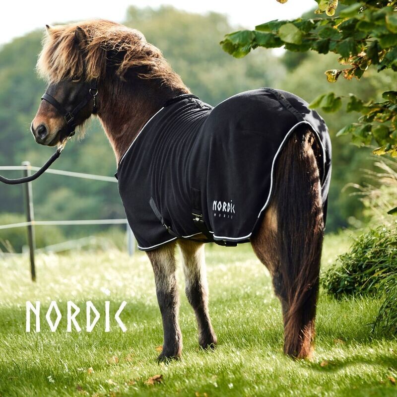 Nordic Horse Fleece Rug
