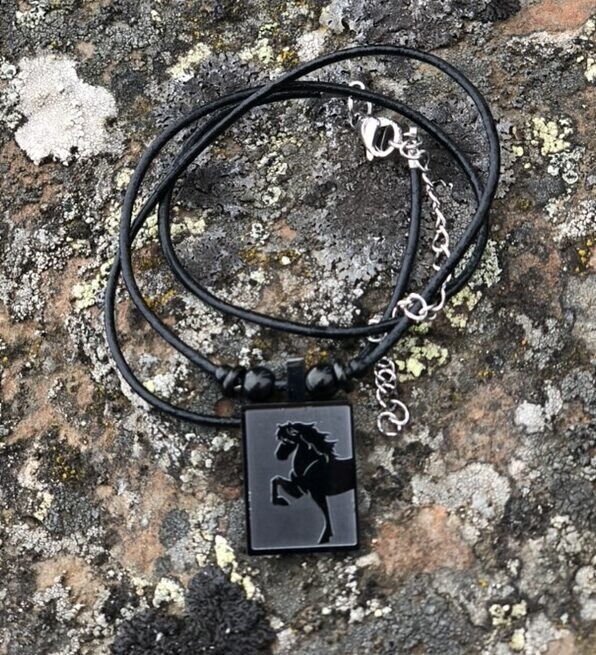 Islensk Horse Necklace