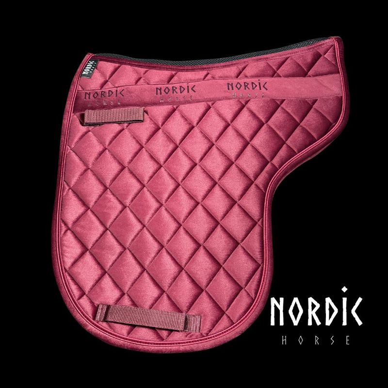Nordic Horse Velvet Saddle Pad