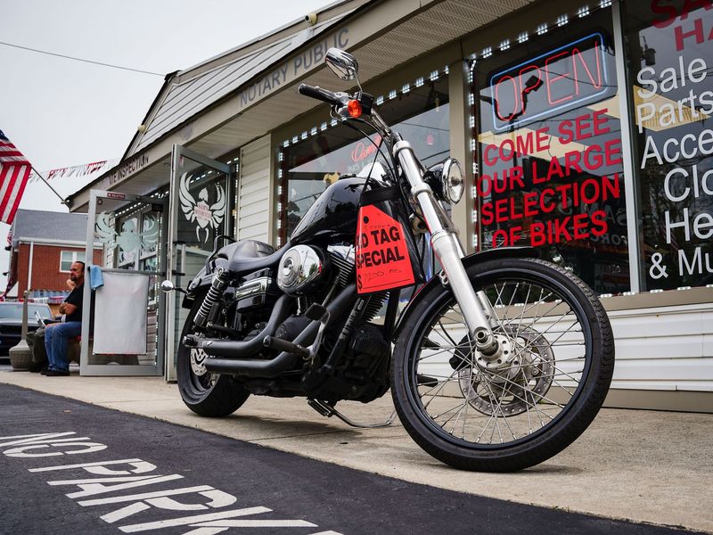 2013 HARLEY DAVIDSON FXDW