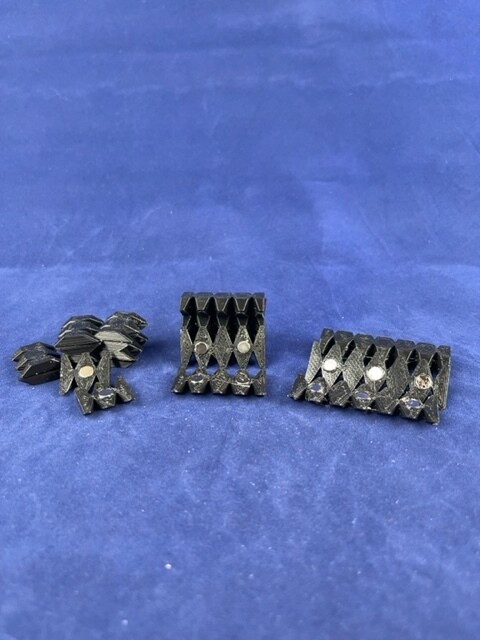 Varity Pack Black Flexible Magnetic Mesh Keepers
