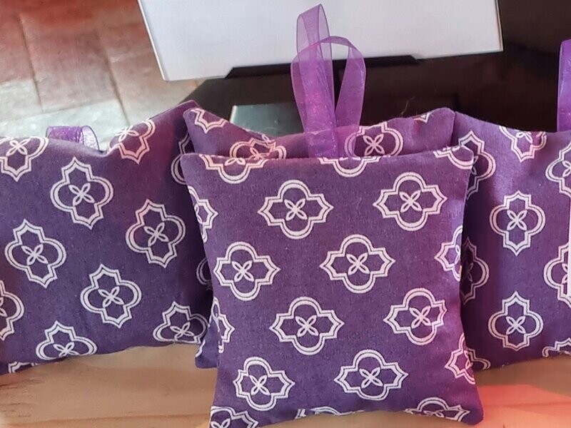 Square lavender pouch