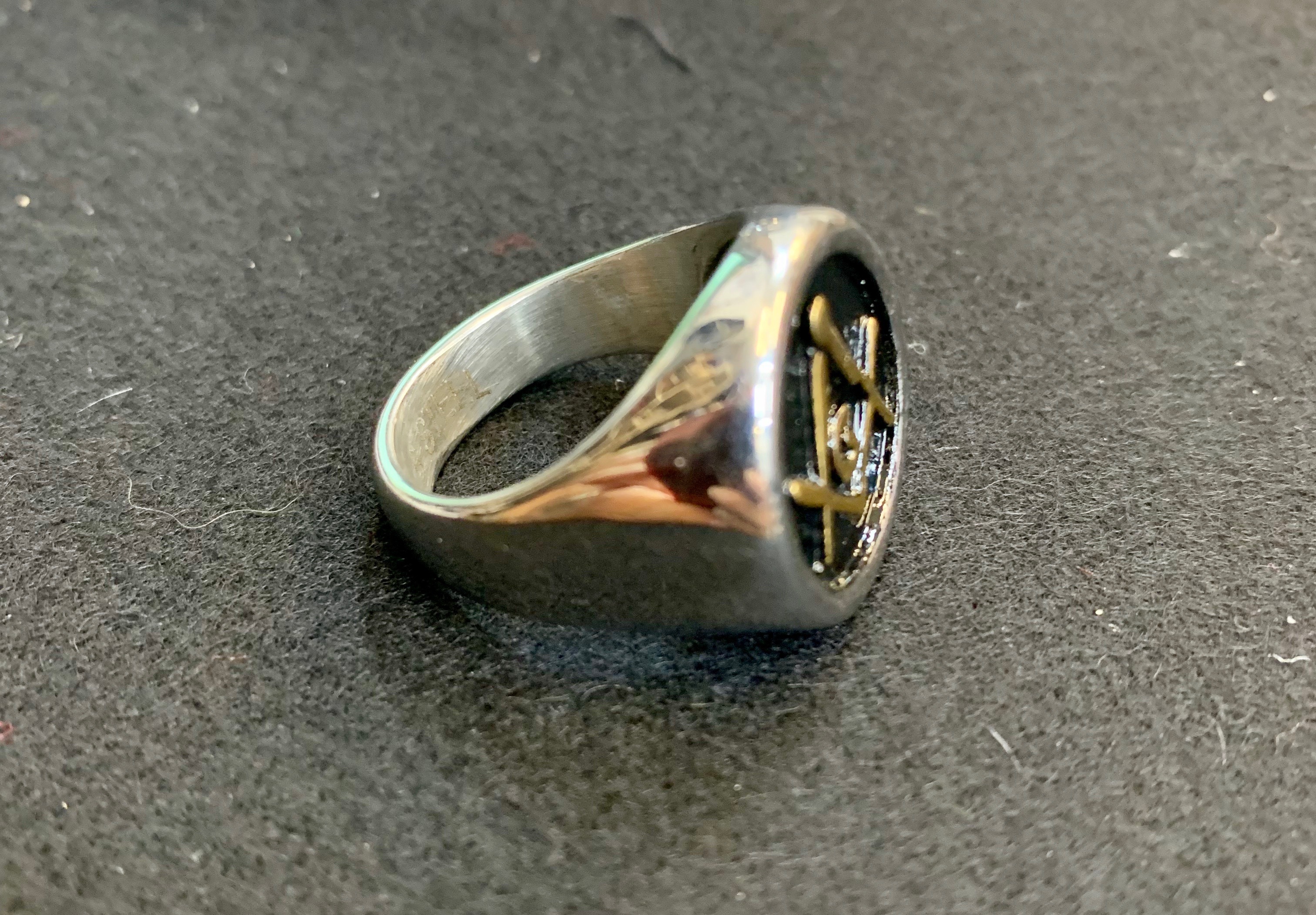 Anello S&C oro e nero