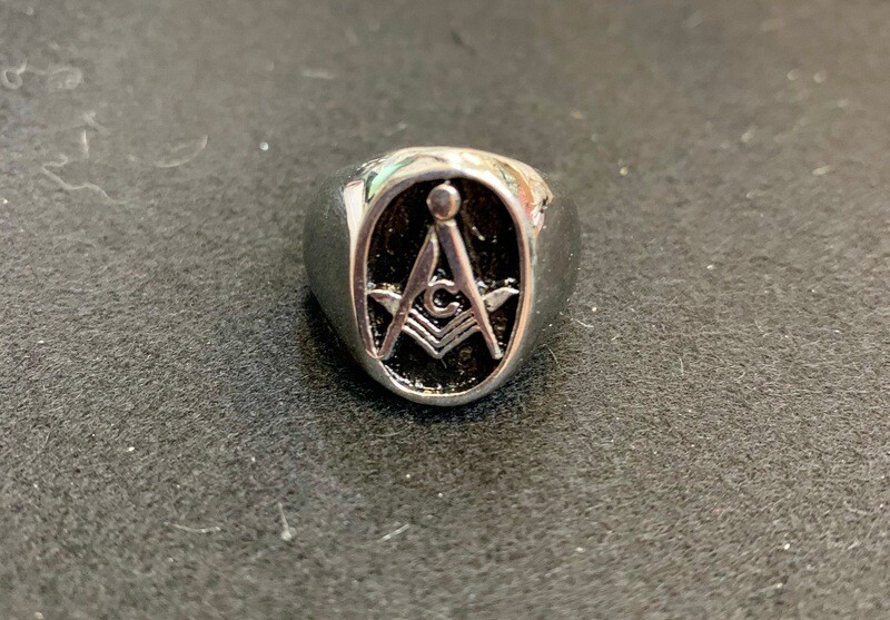 Anello Massonico fondo scuro