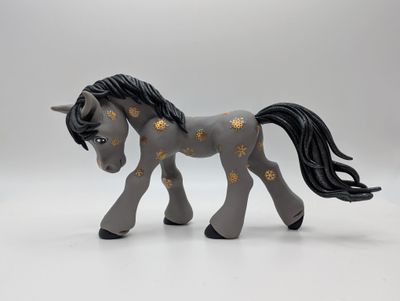 Old Style Snow Flake Pony