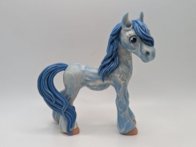 Old Style Blue Laced Agate Pony