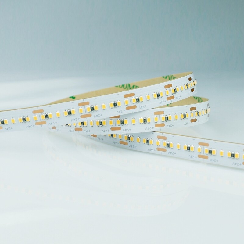 23023097 STRISCIA 5M IP20 2216 300LED/M 24V 25W/M 2200LM/M 6000K