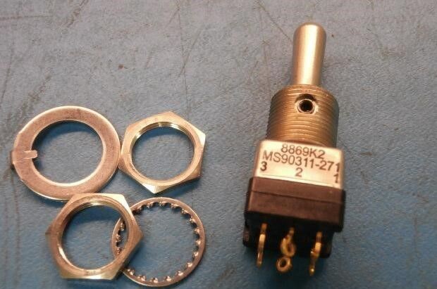Interruttore FUJI ELECTRIC BU-ESB2080 80A 2 Poli 600VAC - Usato In Buono Stato