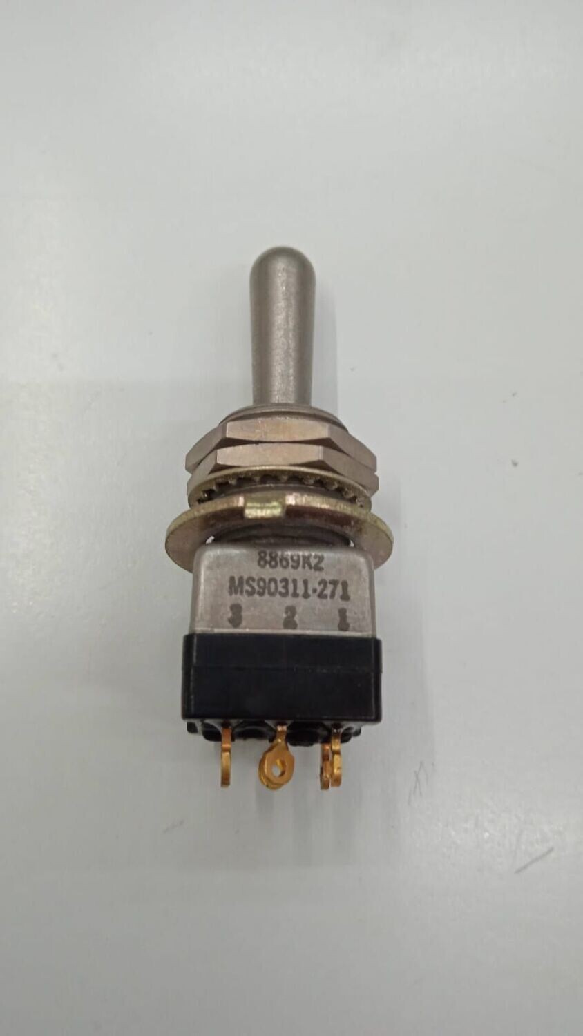 DEVIATORE BIPOLARE A LEVA  ZERO CENTRALE MOMENTANEO
(ON)/(ON) EATON
MS 90311-271