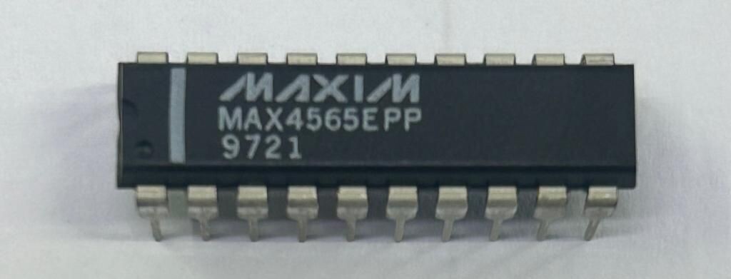 MAX4565EPP  I.C.
DIP-20