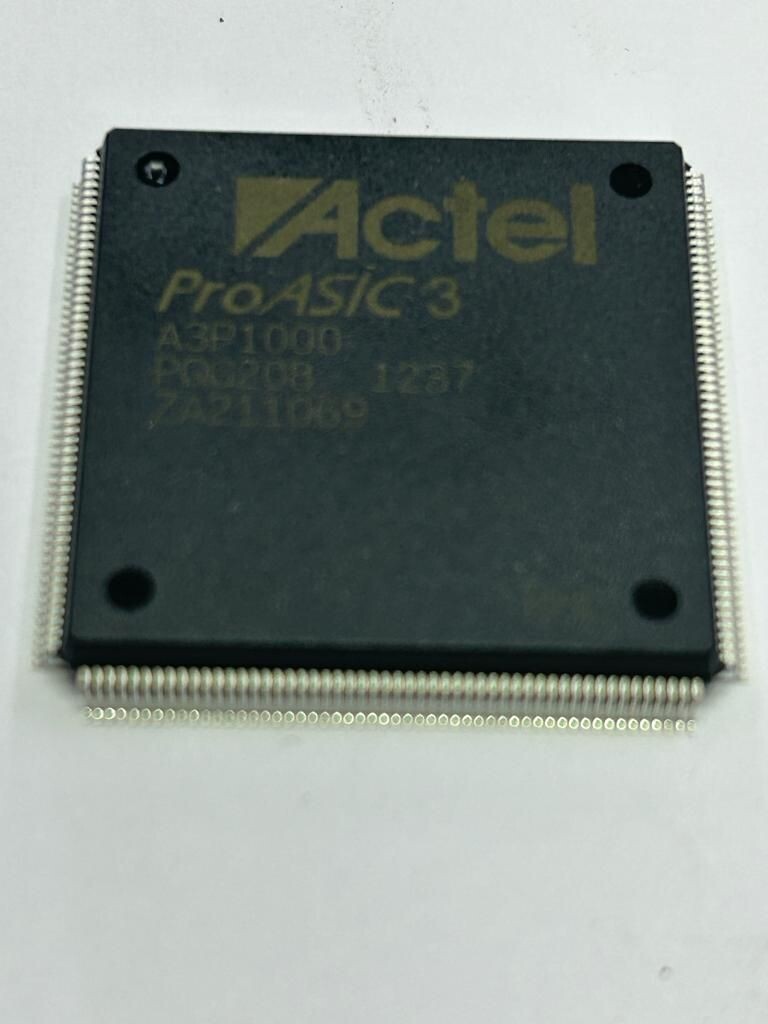 A3P1000-1PQG208