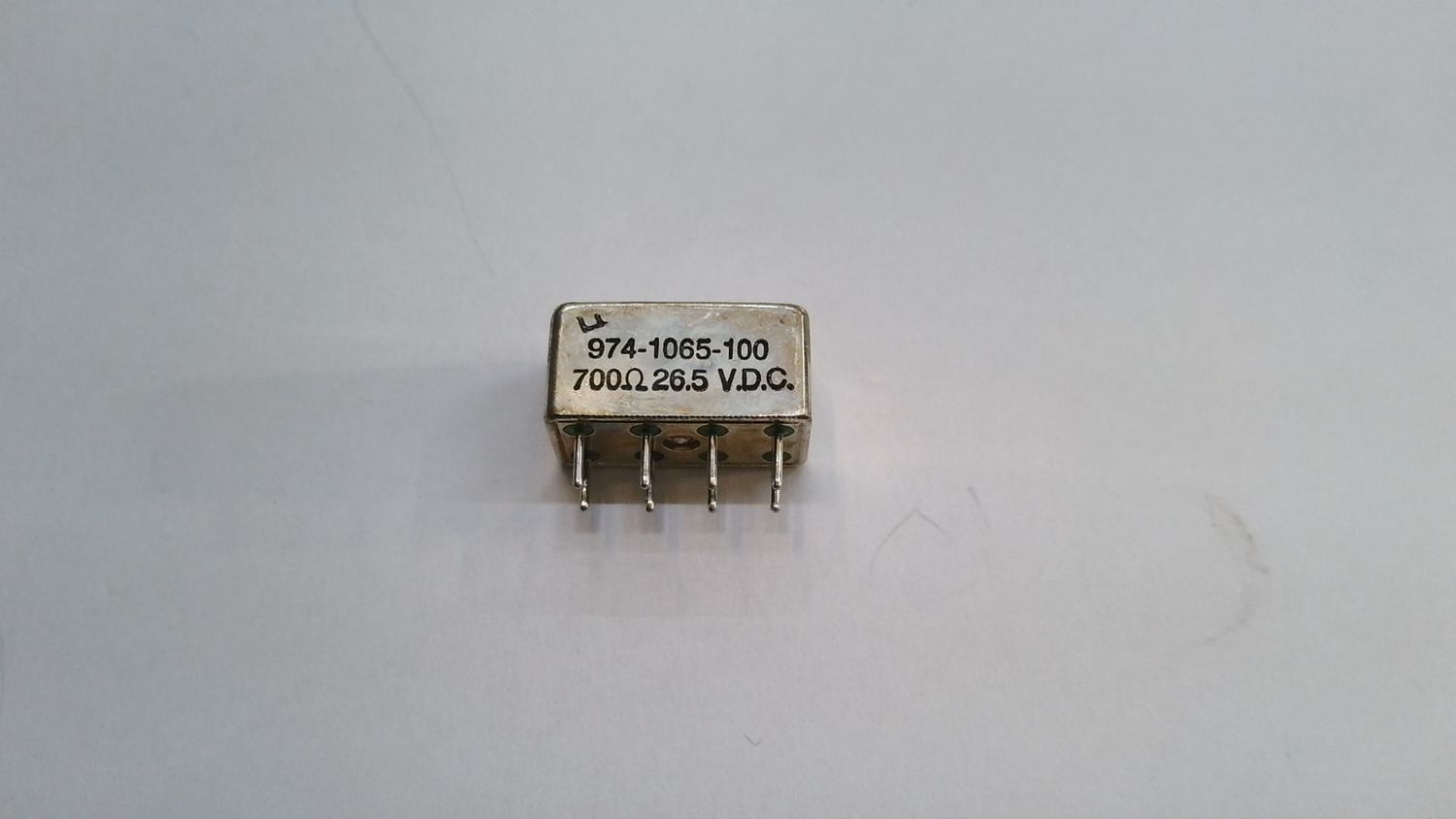RELE' 26,5VOLT 700 OHM 2SC 10A