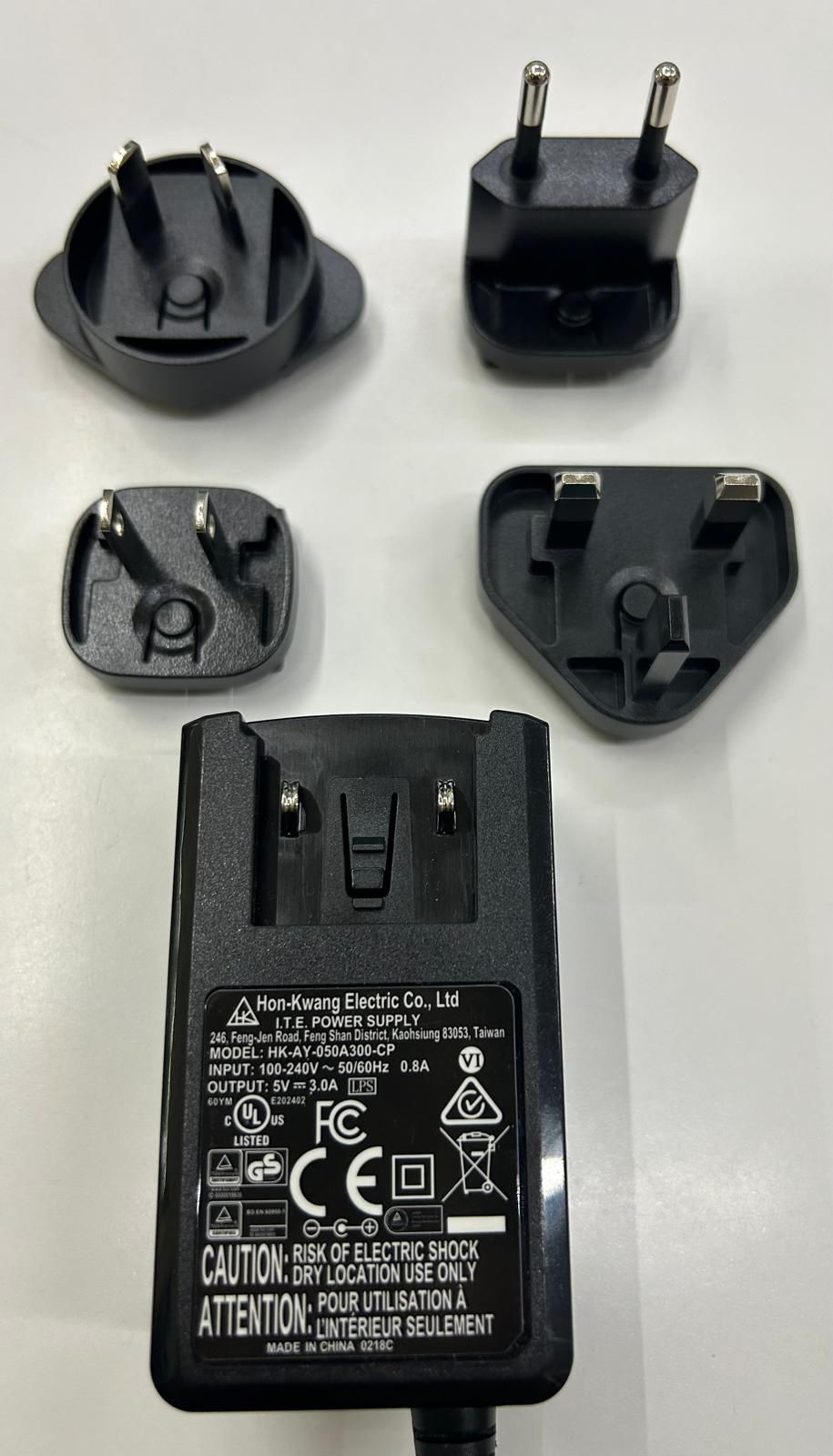 ALIMENTATORE 5VDC 3A CONNETTORE 5,5X2,5