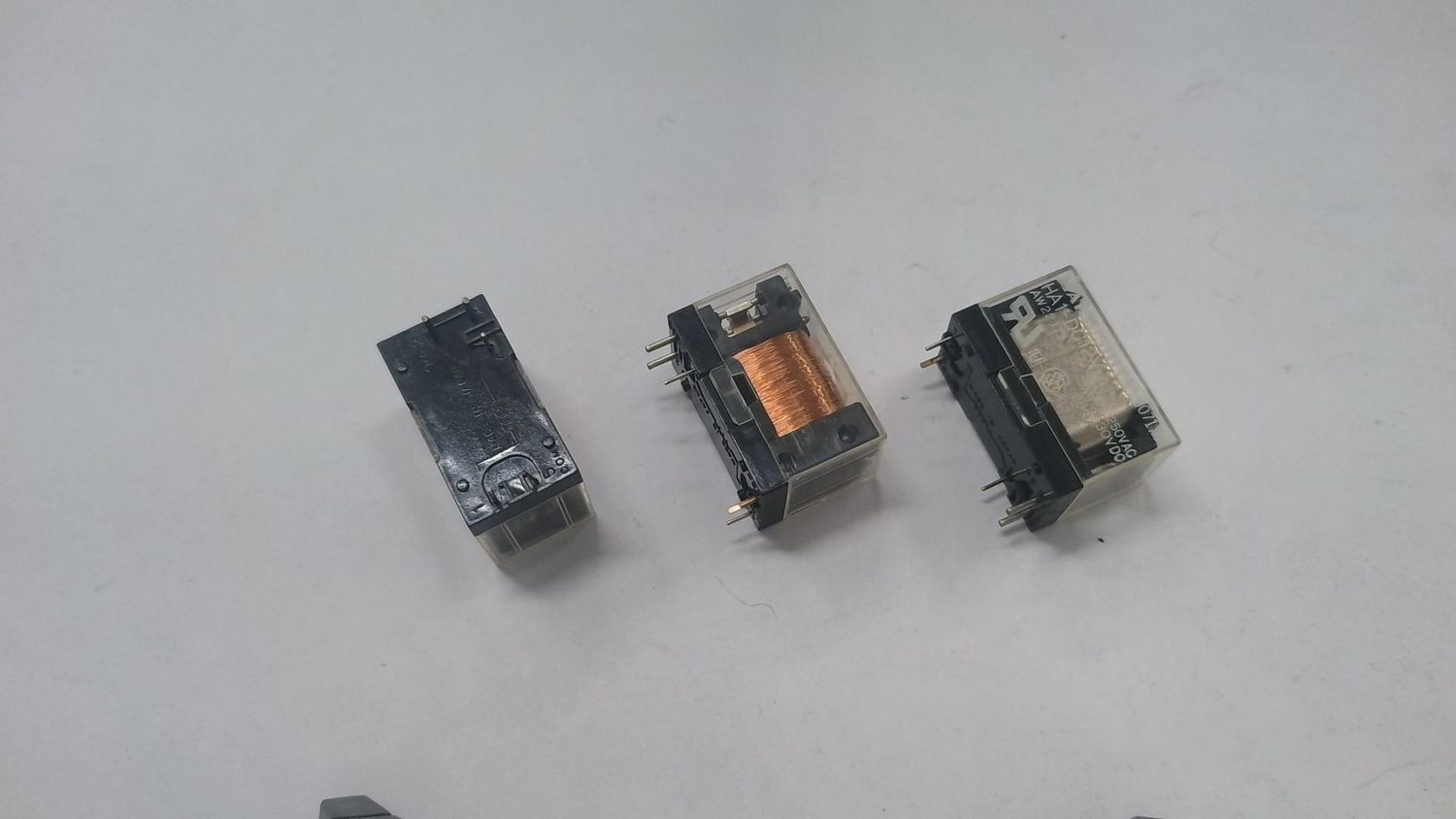 RELE' MATSUSHITA 12 VDC 3 AMP 1 SC.