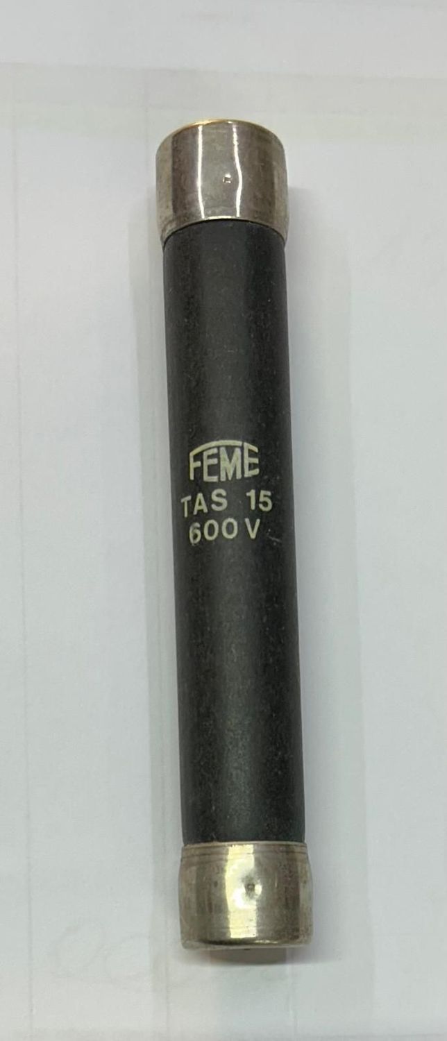 FUSIBILE FEME 600V 15A  DIAMETRO 20 LUNGHEZZA 126