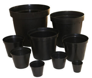 Plastic planter pots