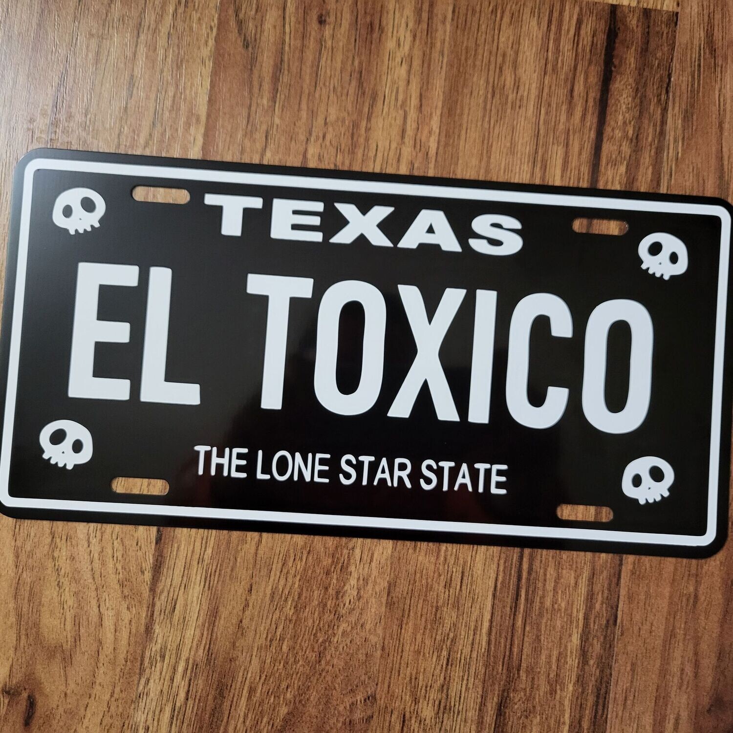 EL TOXICO PLATE