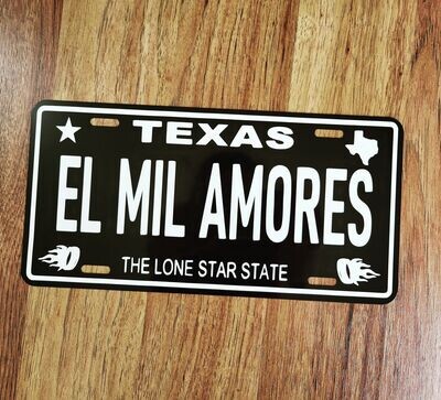 EL MIL AMORES PLATE