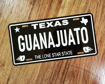 PLATES WITH NAME