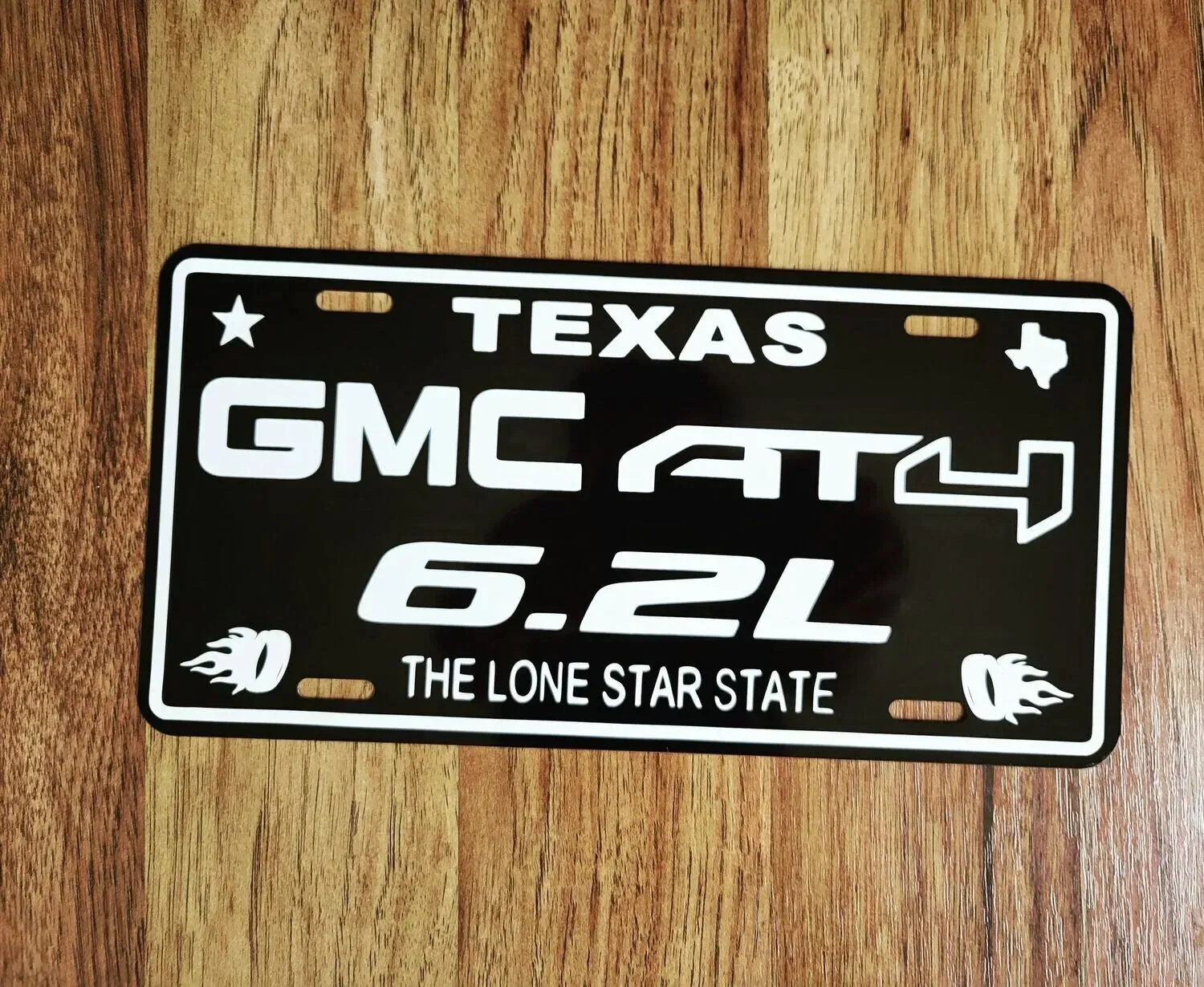 GMC AT4 6.2L PLATE