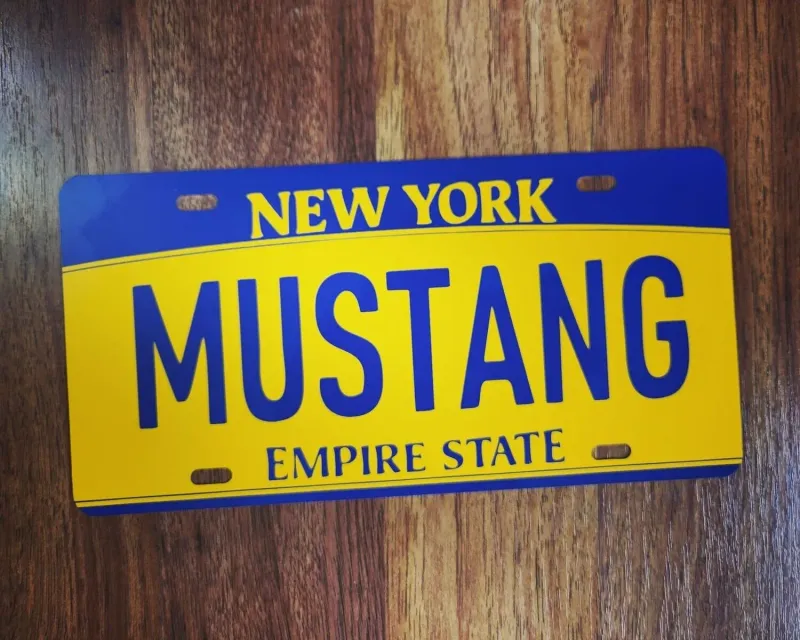 MUSTANG PLATE