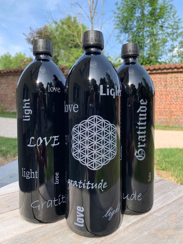 Miron fles: "Love Light Gratitude"