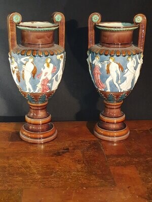 Paire de vases antiques Milton Wechwood.