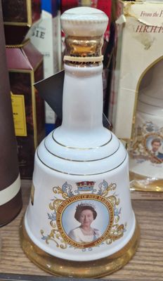 Bells Wade Decanter QEII 60th BDay