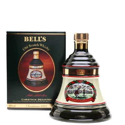 Bell's Wade Decanter Christmas 1995