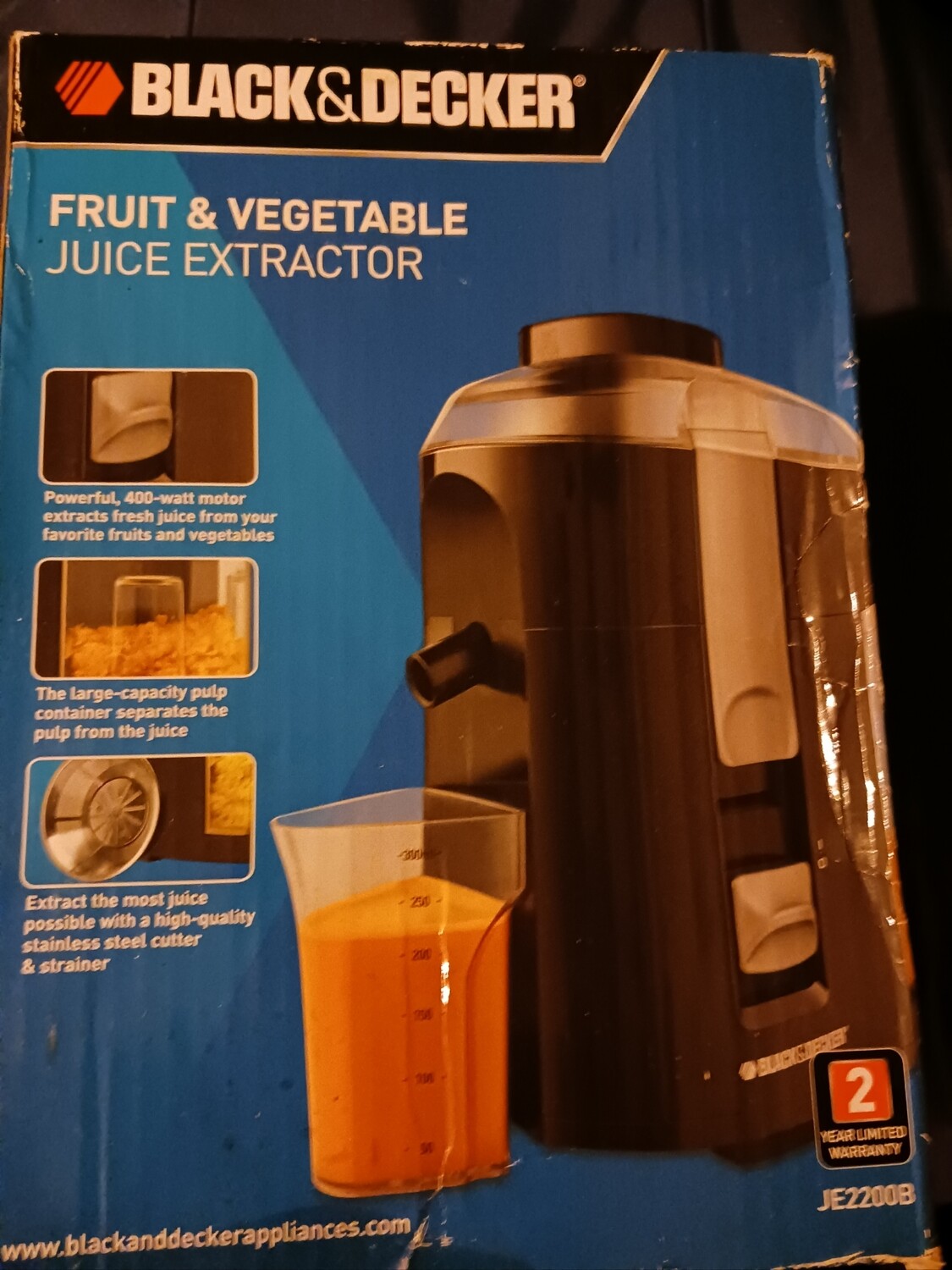 Black &amp; Decker Fruit &amp; Vegetable Juice  Extractor (New Never Used )