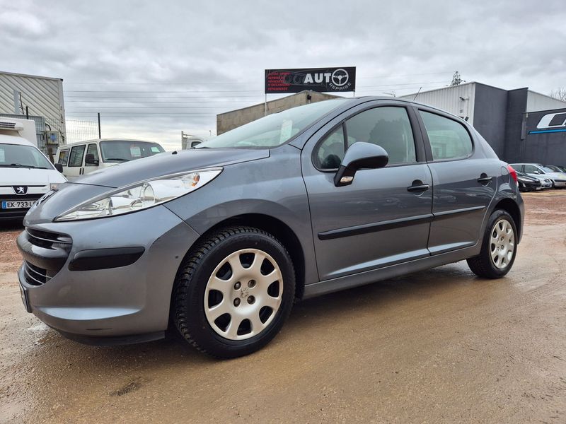 PEUGEOT 207