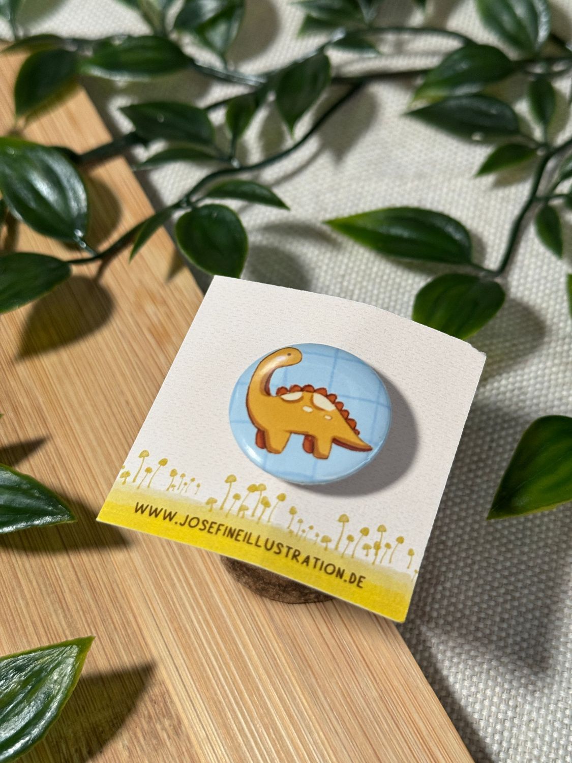 Dino Gelb Button Größe S