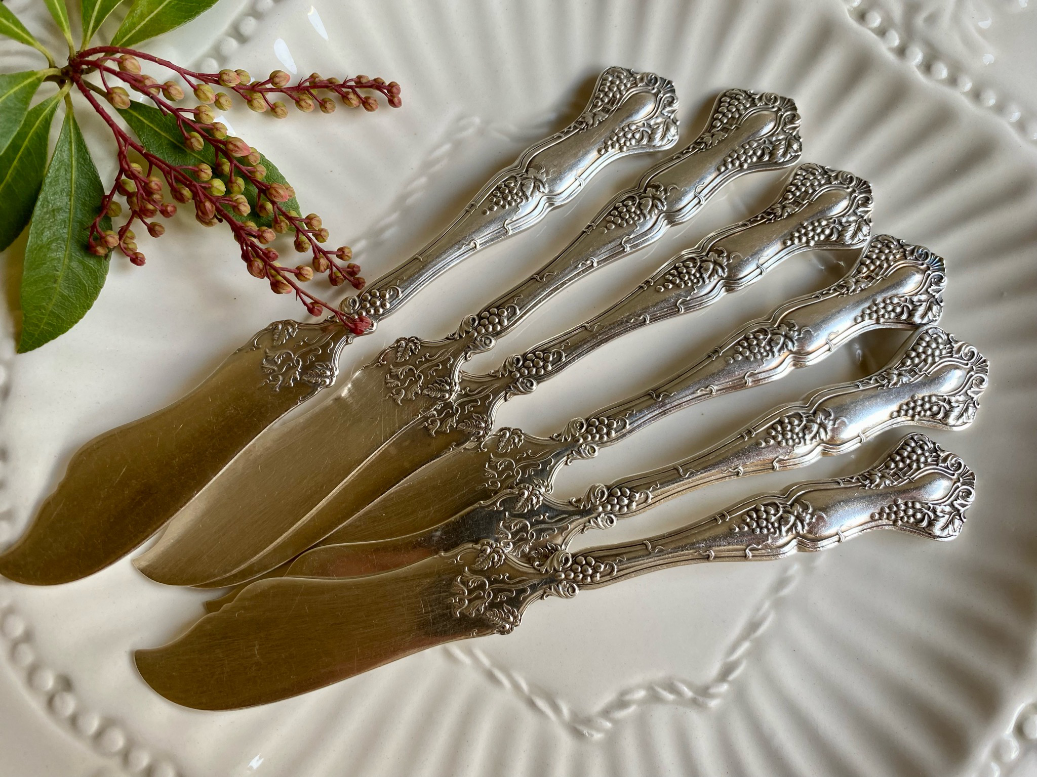 1847 Rogers Bros XS Triple Butter Spreaders