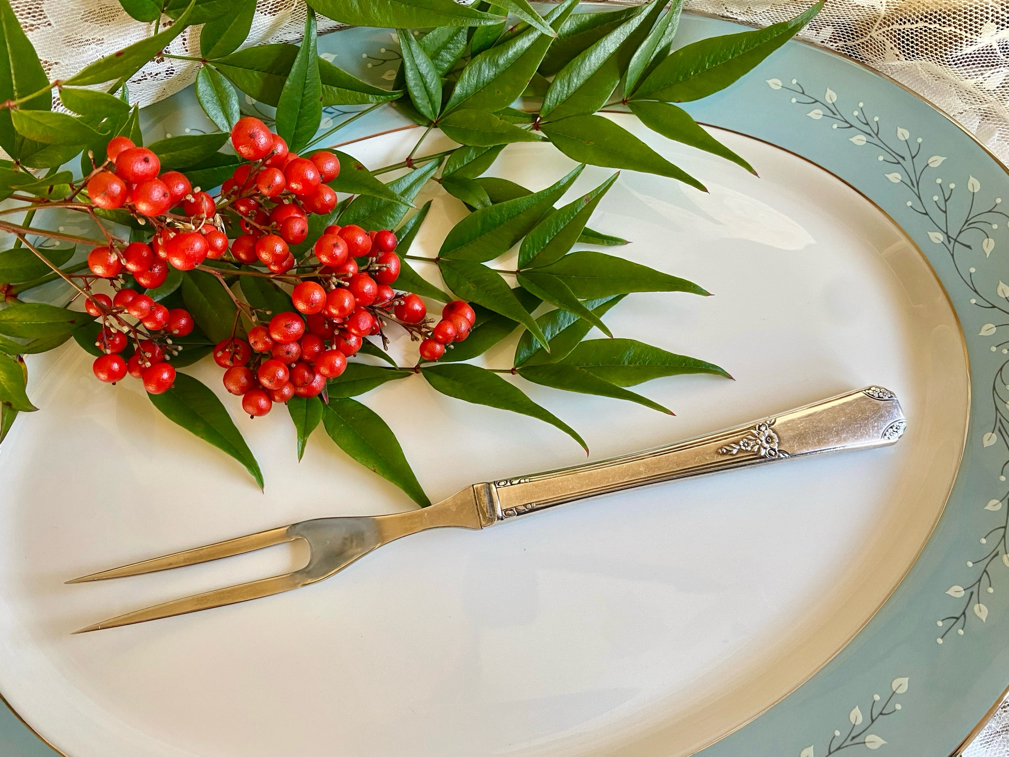 Vintage Carving Fork, Wm A Rogers Silverplate