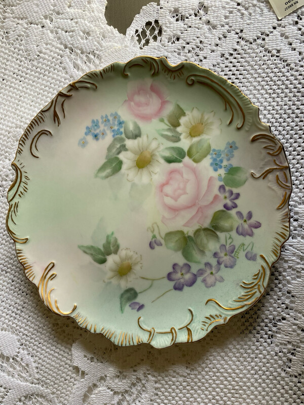 Violets & Roses Hand-Painted Cottage Garden Plate, Gold Scalloped Rim Violets & Roses Hand-Painted Cottage Garden Plate, Gold Scalloped Rim