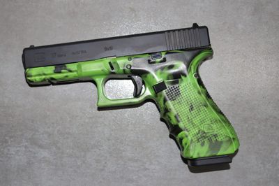 Glock 17 Gen 4 9mmP Green Smoke custom Pistol