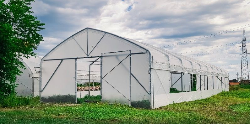 Folijski rastlinjaki za vrt in profesionalno uporabo