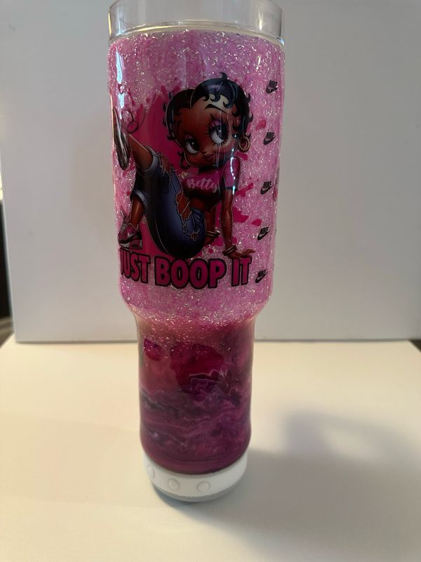 Speaker Tumbler Betty