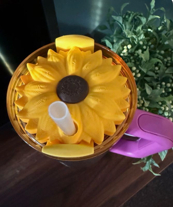 Strawtoppers