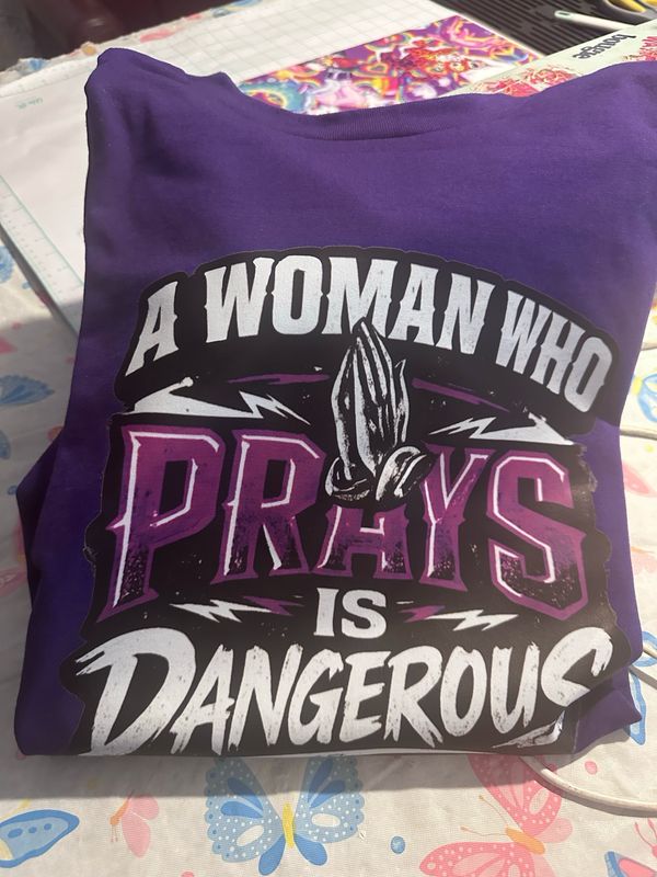 Pray Tshirt