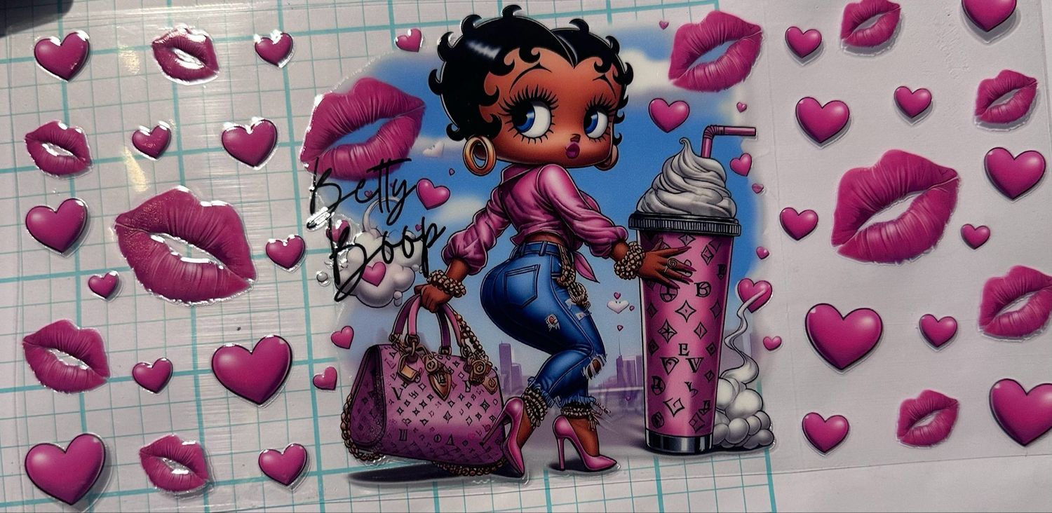 Betty Lips Lv