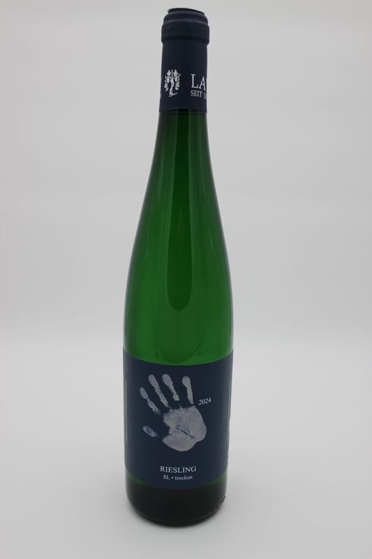 2024er Riesling SL (85 Punkte bei Eichelmann) 2024er Riesling SL (85 Punkte bei Eichelmann)